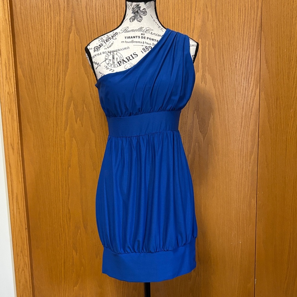 Chic One-Shoulder Blue Dress
